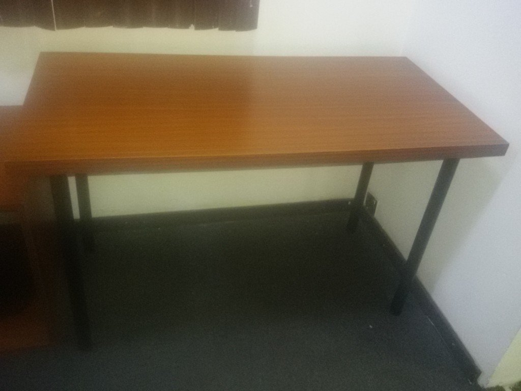 Startup Table with brown lamination