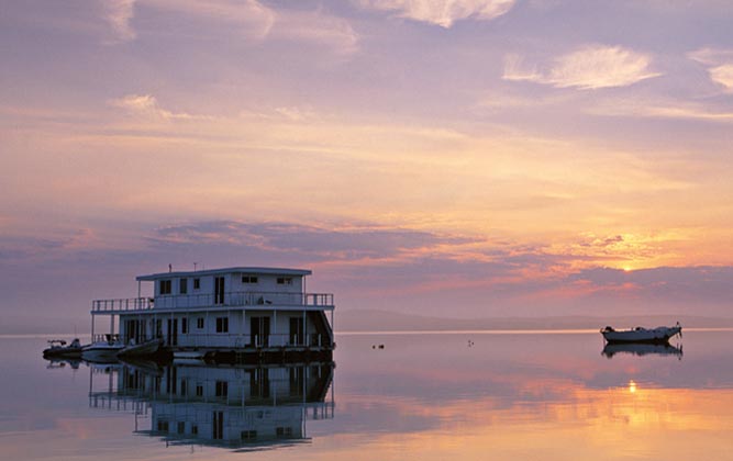 Lake houses on Kariba - Hotels.ng